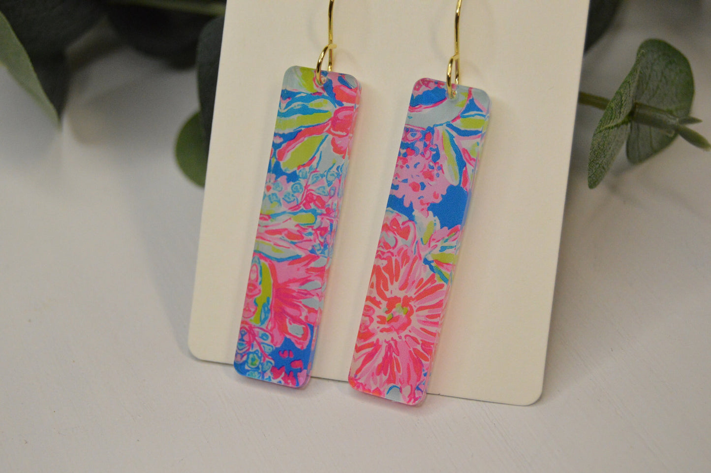 Preppy Floral Bar Earrings - Acrylic