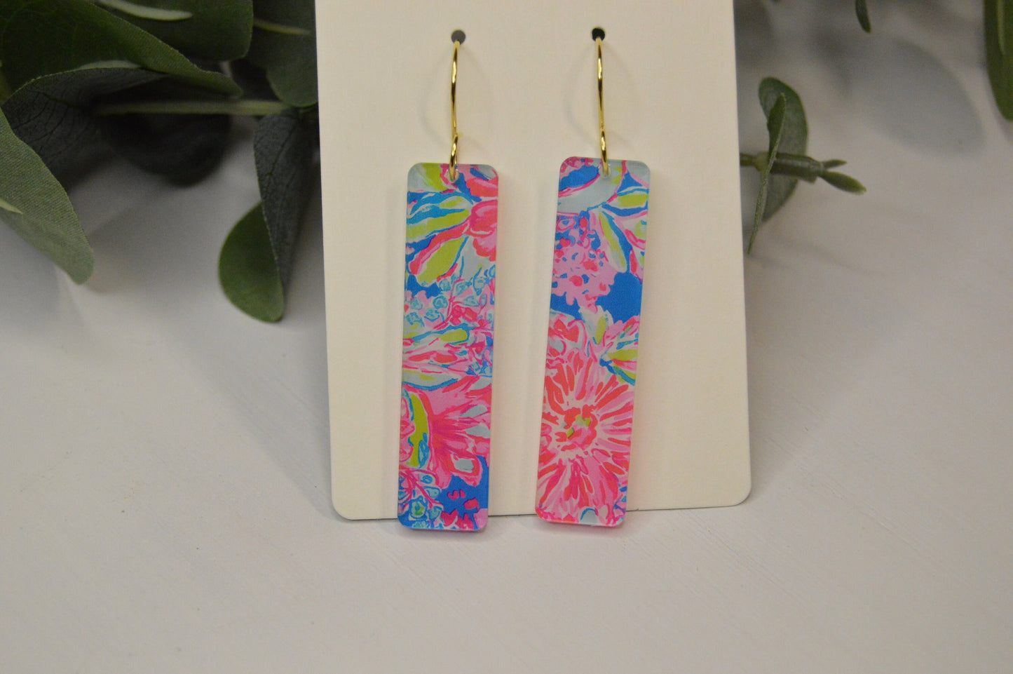Preppy Floral Bar Earrings - Acrylic