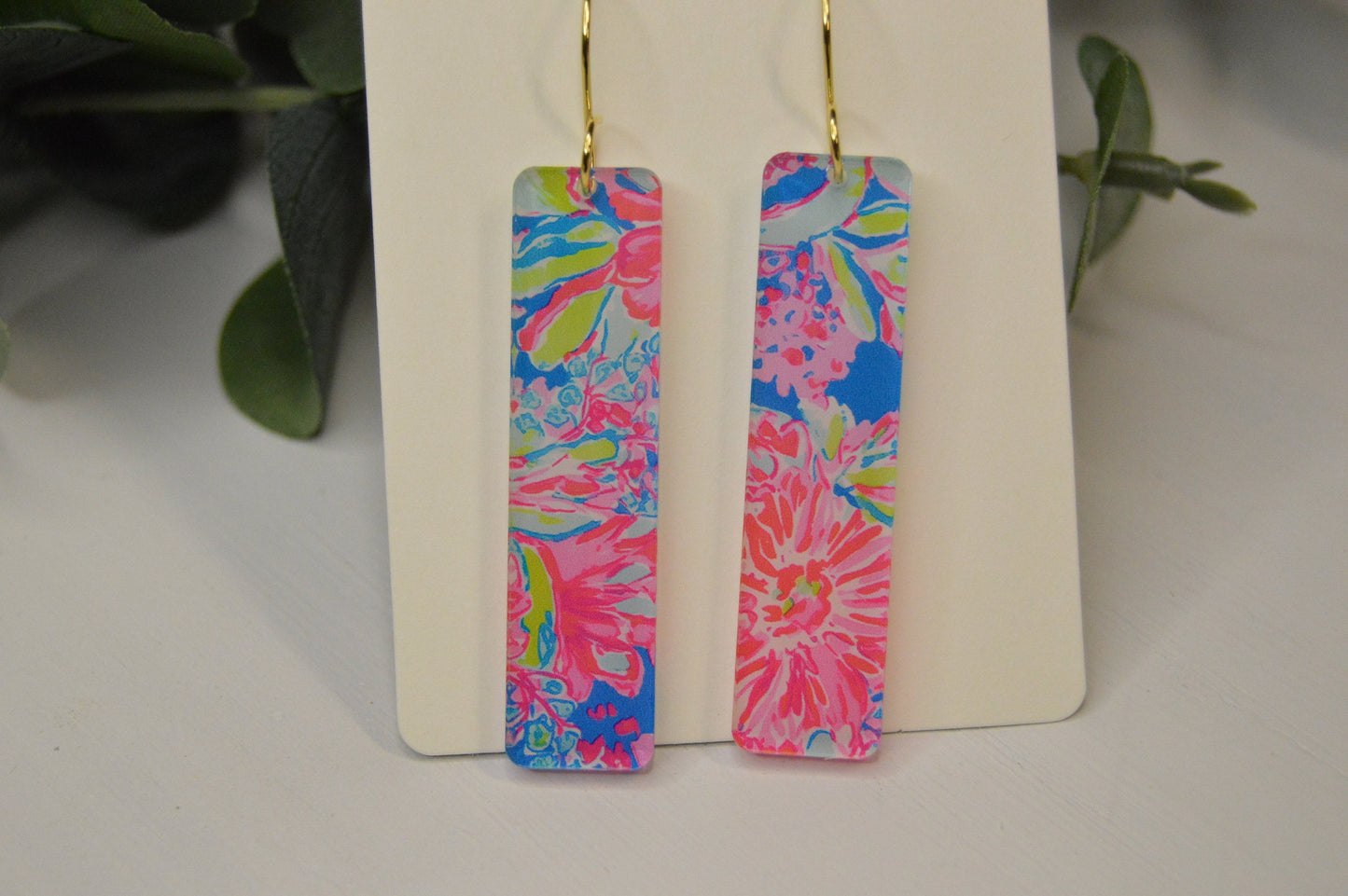 Preppy Floral Bar Earrings - Acrylic