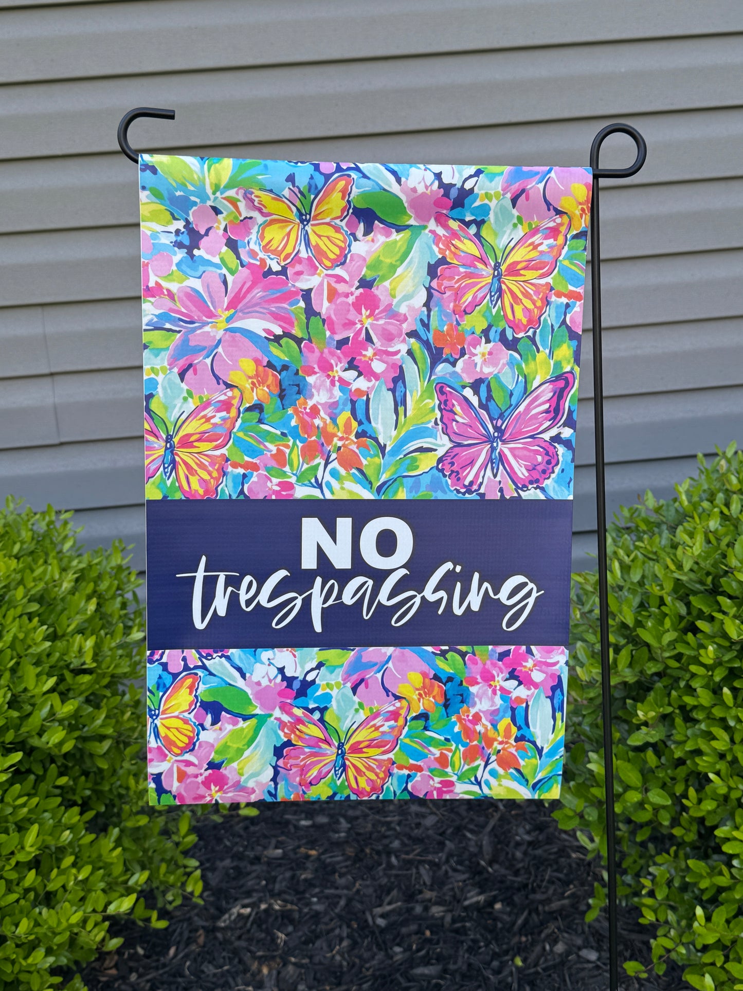 No Trespassing Garden Flag
