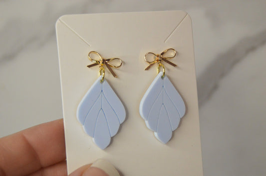 Blue leaf Earrings - Acrylic