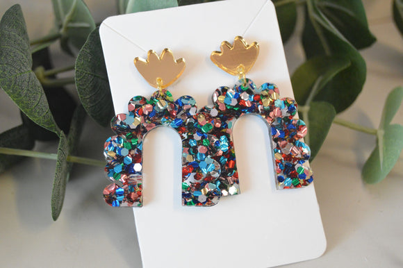 Colorful Scalloped Arch Dangle Earrings - Acrylic